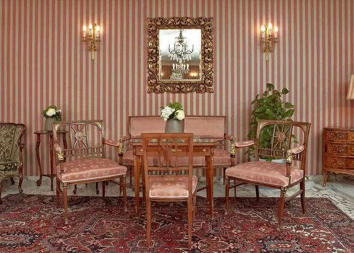 Hotel Henri 4*