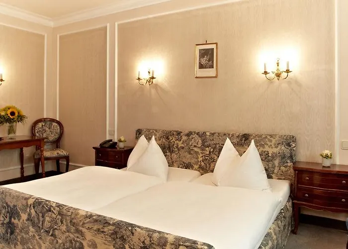 Henri Hotel