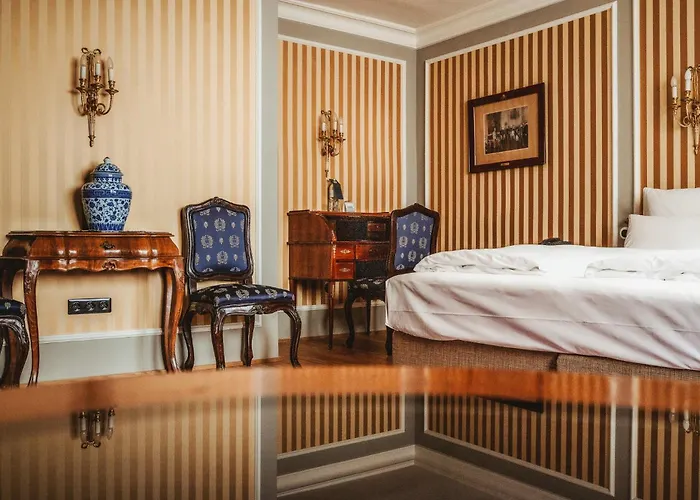 Henri Hotel 4*