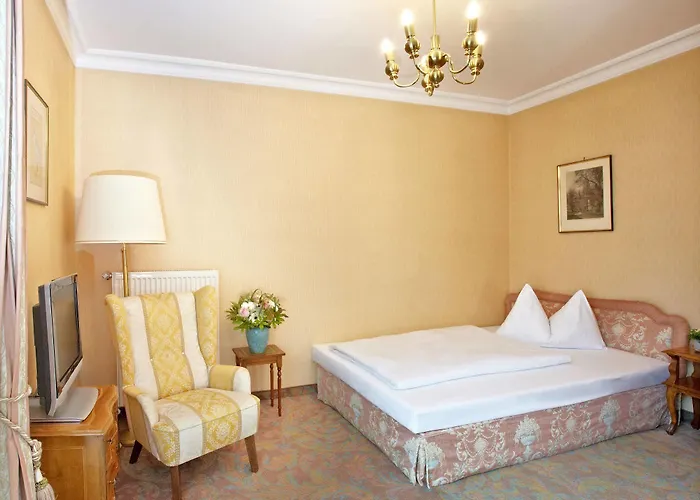 Henri Hotel